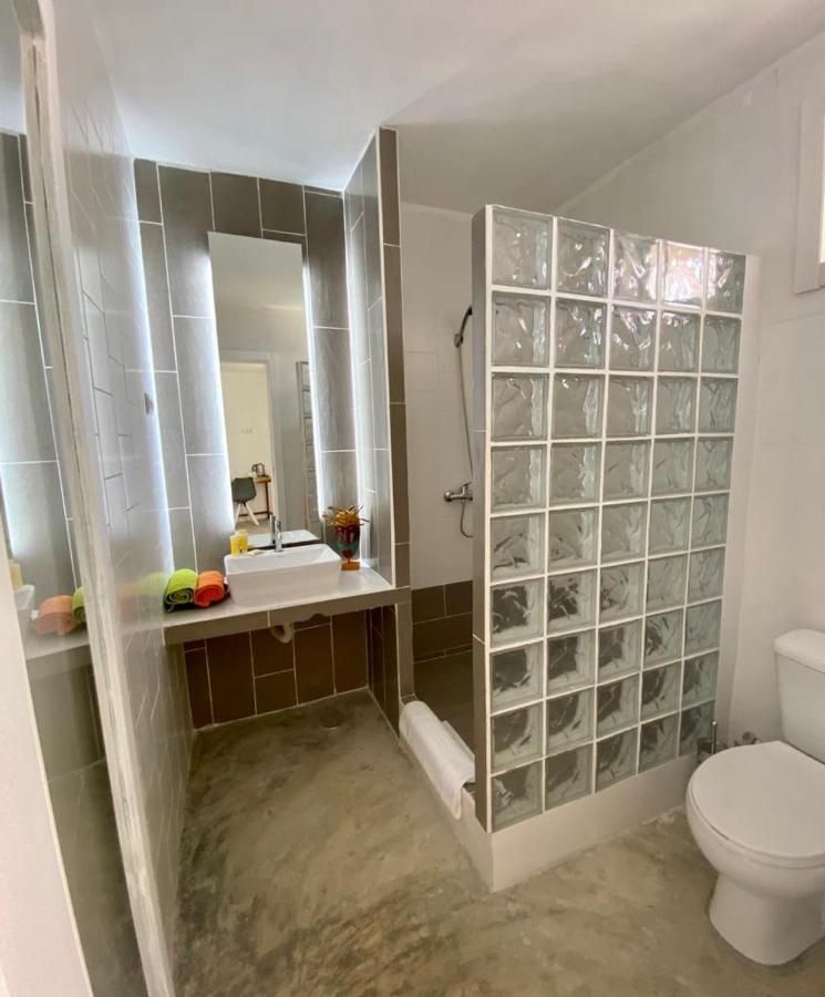 Hotel Kriola Сан-Томе Экстерьер фото